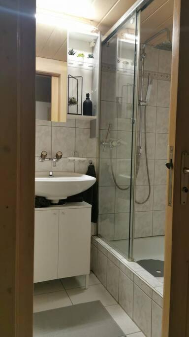 Jenaz Schones Kleines Studio Mit Sitzplatz, Mitten Im Prattigau מראה חיצוני תמונה